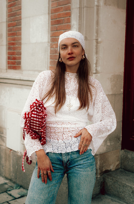 White lace scarf